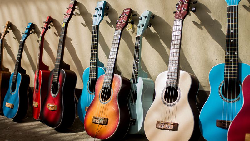 Rekomendasi Gitar Mini untuk Anak yang Baru Belajar